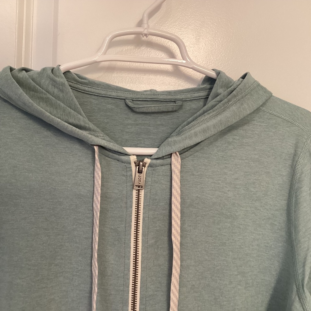 Vuori halo performance zip up hoodie size M/L - Picture 6 of 7
